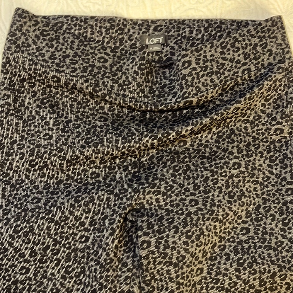 Comfortable dress leggings